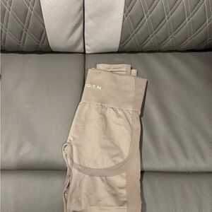 NVGTN LEGGINGS